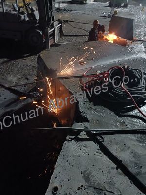 Scie à fil de diamant électroplaquée utilisée pour couper des poutres et des colonnes de béton