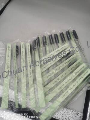 Brosse SIC comme brosse d'ébavurage pour le polissage des débris de carbure de silicium